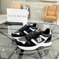 Givenchy Sneakers